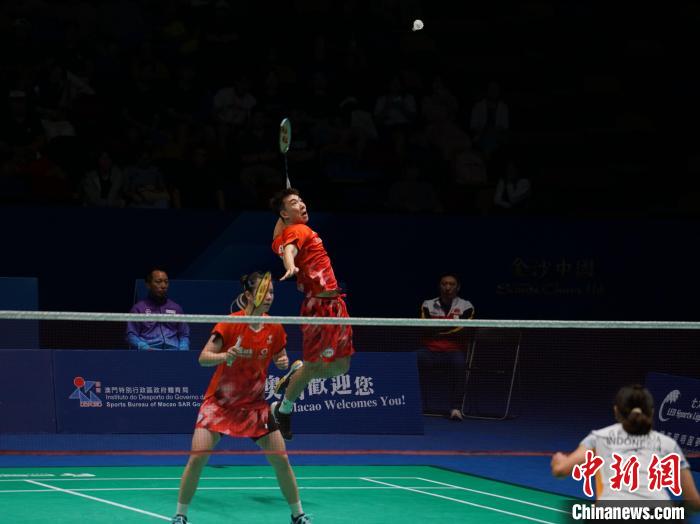 澳门羽毛球公开赛收官：中国队豪取混双、女单