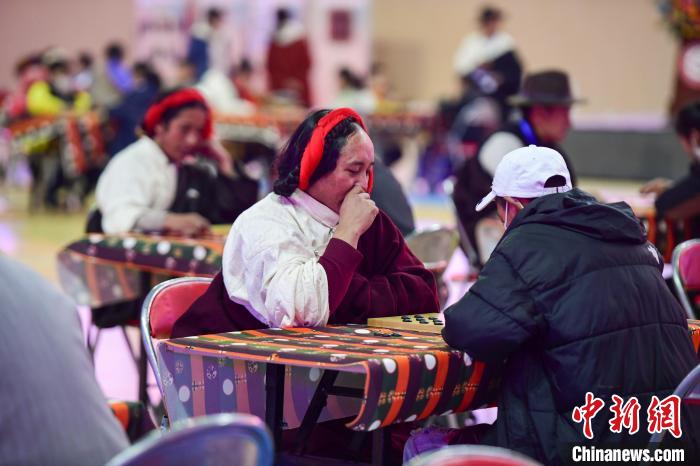 拉萨首届藏棋争霸赛启幕 非遗文化助力全民健身