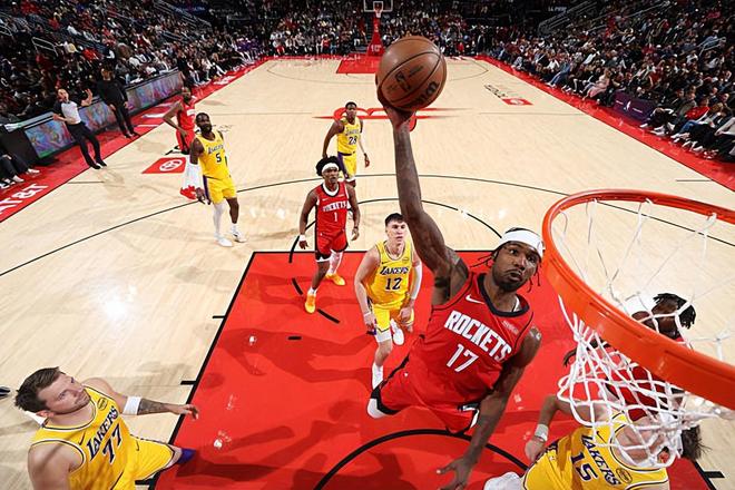 湖人轻取火箭终结对手连胜 伊森低迷成关键因素