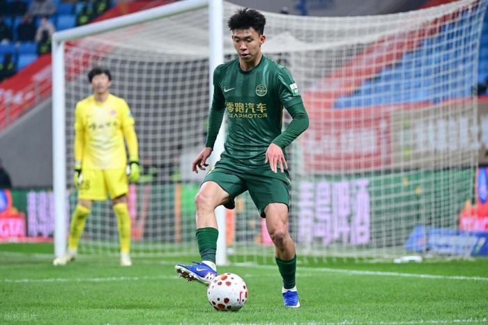 王钰栋中超三轮3球引热议，赛后采访态度遭质疑