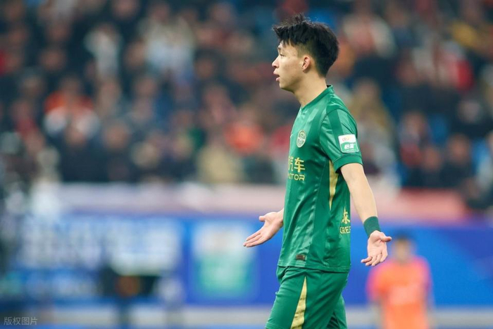 王钰栋中超三轮3球引热议，赛后采访态度遭质疑