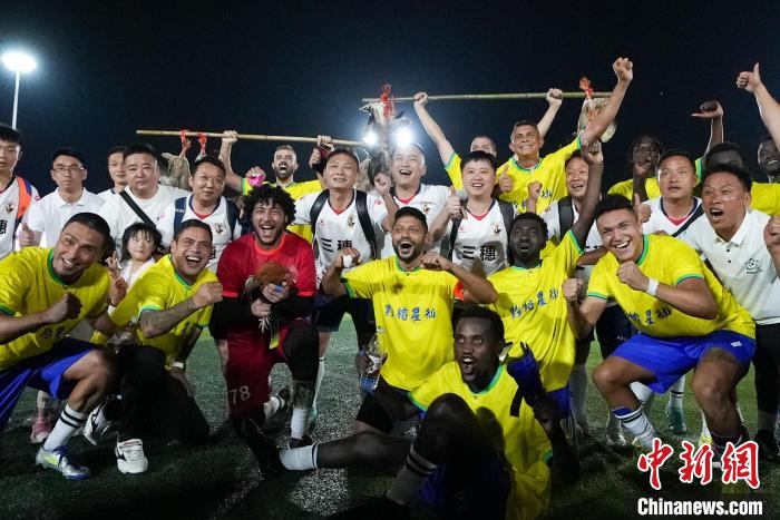 贵州“村超”两周年：赛事热潮带动县域经济腾